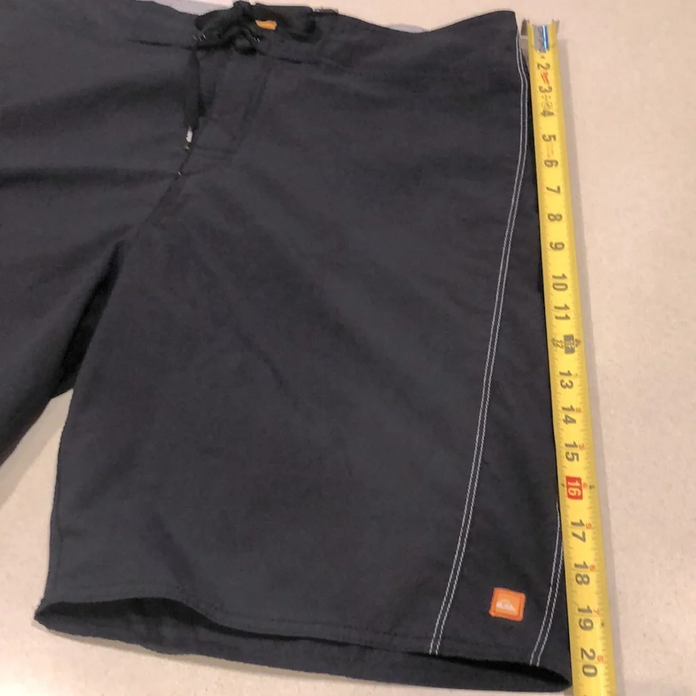 QUIKSILVER WATERMAN COLLECTION BOARD SHORTS BLACK SIZE 36 XL